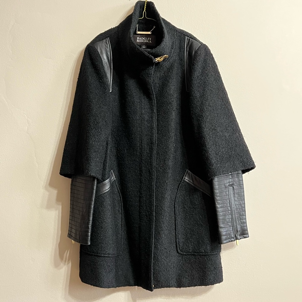Badgley Mischka leather trimmed wool coat. Size M